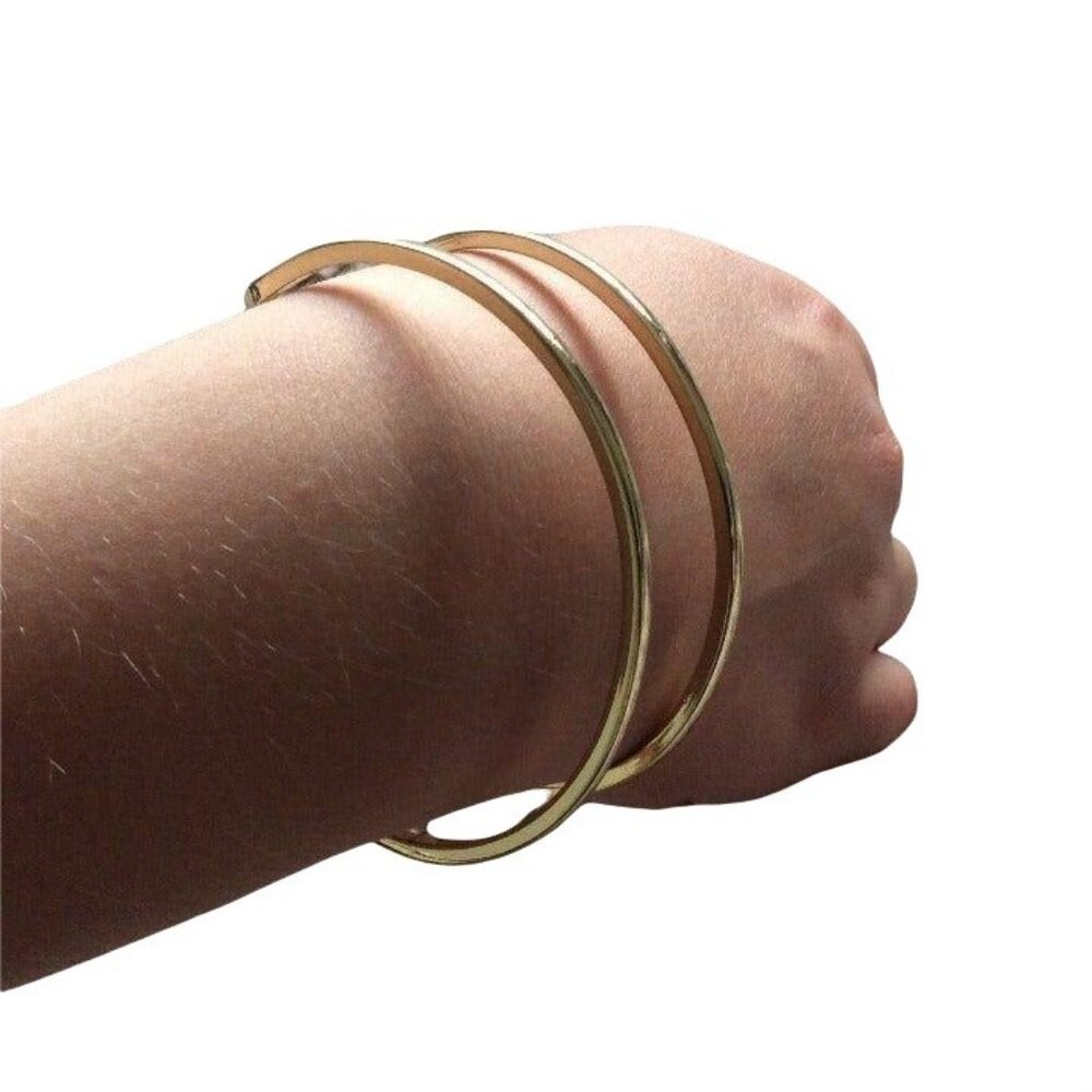 Victoria Secret V Shaped Rhinestone Gold Tone Cuff‎ Bracelet